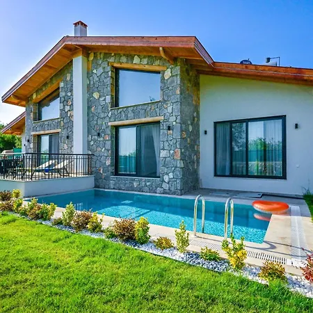 Yaka Esinti ヴィラ