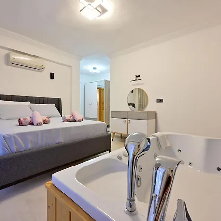 Yaka Esinti * Yakaköy