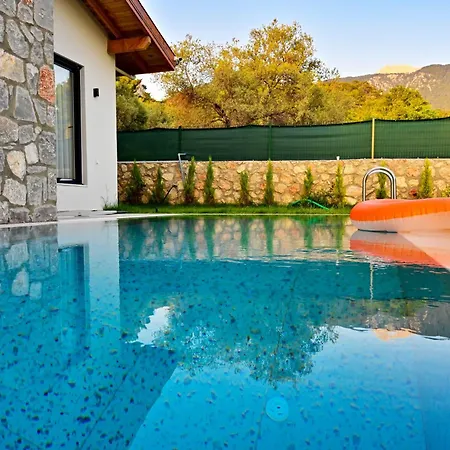 Yaka Esinti Villa